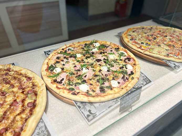 Пиццерия в торговом центре «Замок»