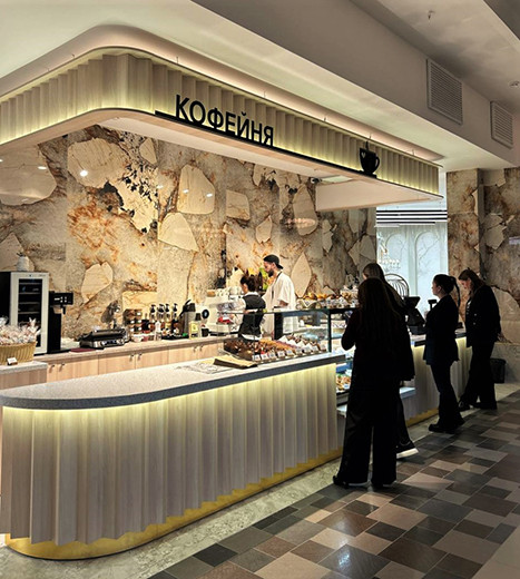 Кофейня в торговом центре Замок