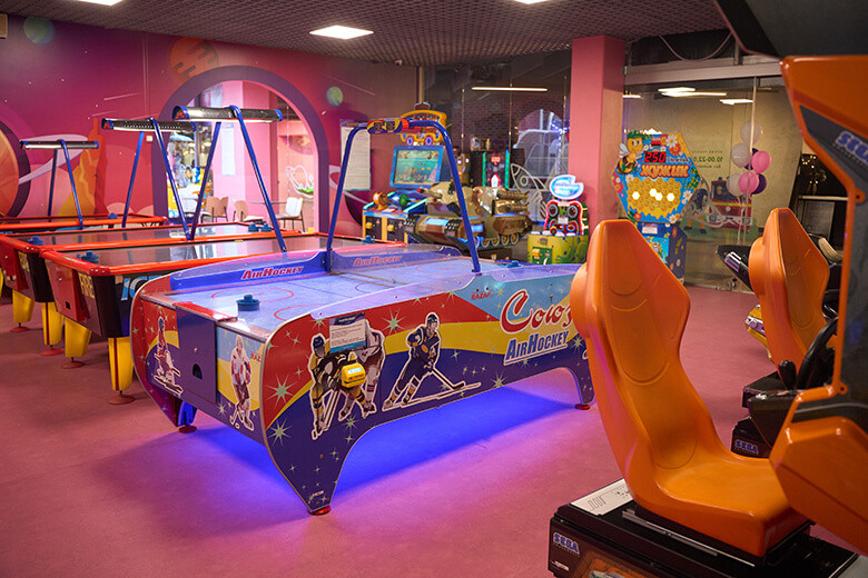 Игровой автомат в детском центре Discovery Maxi