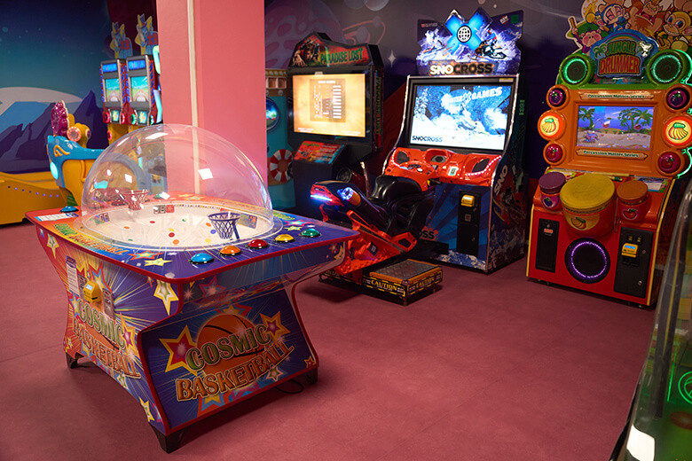 Игровой автомат в детском центре Discovery Maxi