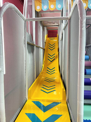 Лабиринт детского центра Discovery Maxi