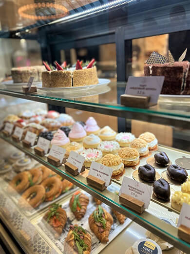 Десерты в «Кофейне» на фуд-корте в торговом центре Замок!