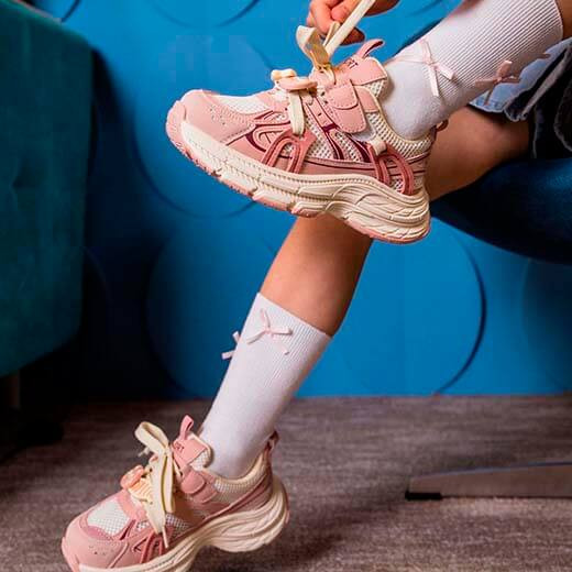 Магазин детской и подростковой обуви VITO kids. Минск, ТЦ «Замок»